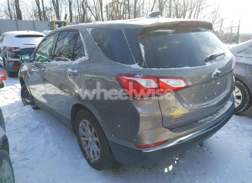 Photo 3 of 2019 Chevrolet Equinox LT (VIN 3GNAXUEV5KS545352)