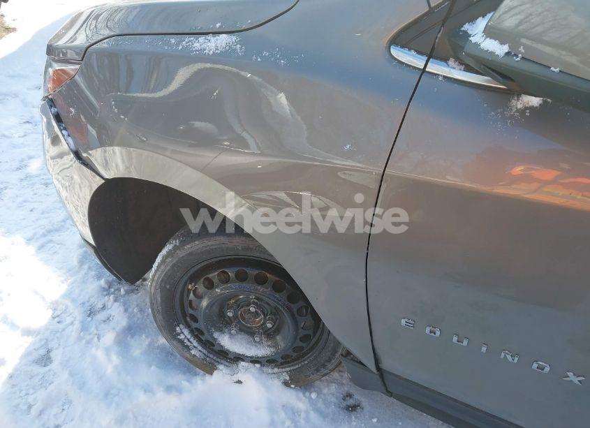 Photo 6 of 2019 Chevrolet Equinox LT (VIN 3GNAXUEV5KS545352)