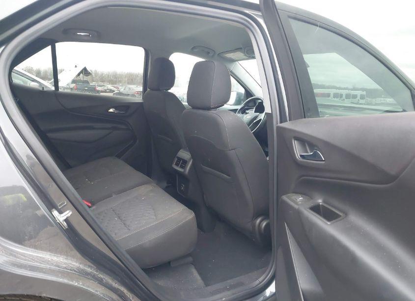 Photo 8 of 2019 Chevrolet Equinox LT (VIN 3GNAXUEV5KS657892)