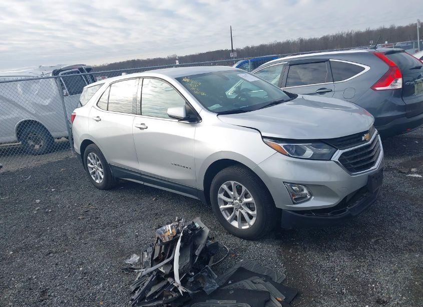 2019 Chevrolet Equinox LT (VIN 3GNAXUEV5KS663594) main photo