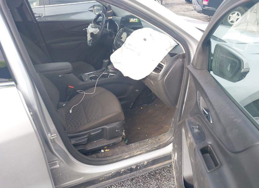 Photo 5 of 2019 Chevrolet Equinox LT (VIN 3GNAXUEV5KS663594)