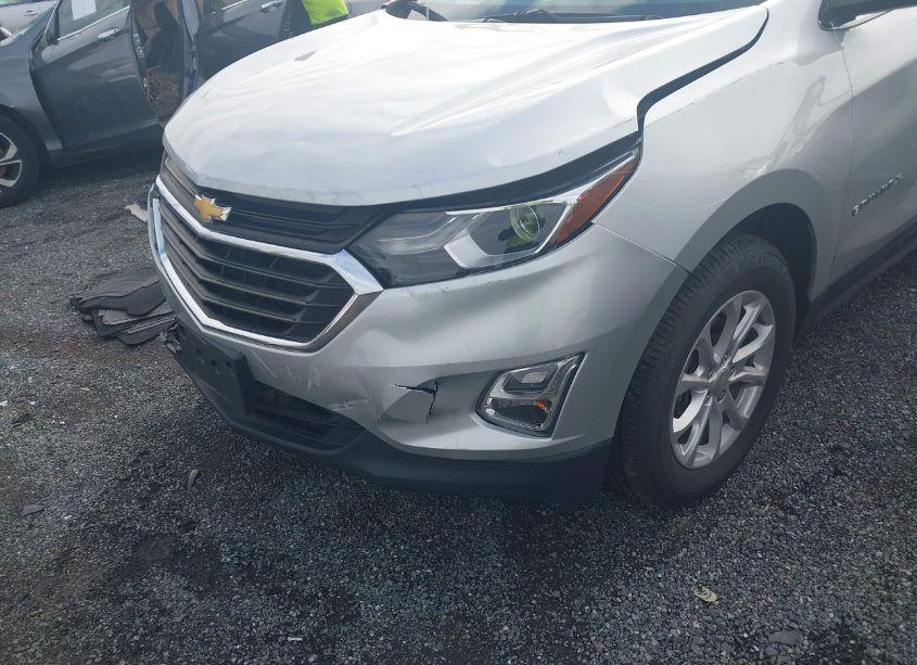 Photo 6 of 2019 Chevrolet Equinox LT (VIN 3GNAXUEV5KS663594)