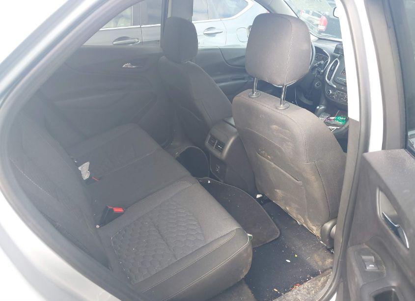 Photo 8 of 2019 Chevrolet Equinox LT (VIN 3GNAXUEV5KS663594)