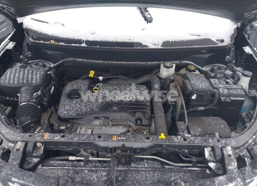 Photo 10 of 2019 Chevrolet Equinox LT (VIN 3GNAXUEV5KS674952)