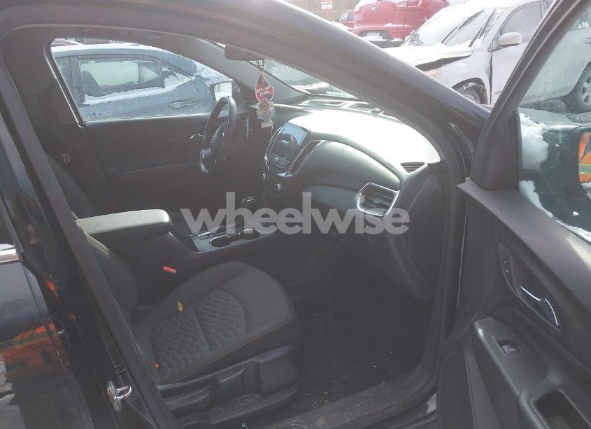 Photo 5 of 2020 Chevrolet Equinox AWD LT 1.5L TURBO (VIN 3GNAXUEV5LL277382)