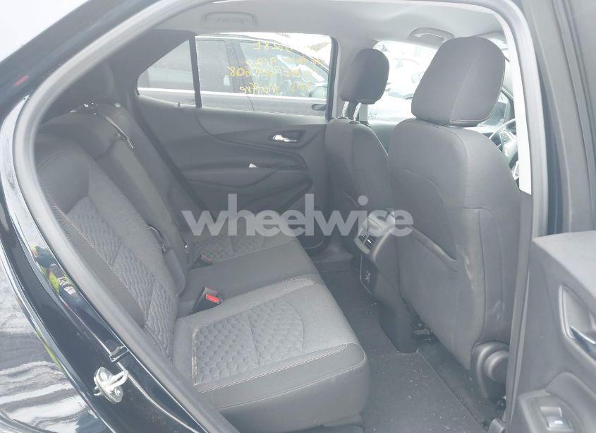 Photo 8 of 2021 Chevrolet Equinox AWD LT (VIN 3GNAXUEV5MS100323)