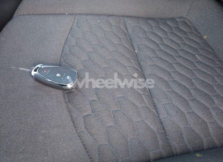 Photo 11 of 2021 Chevrolet Equinox AWD LT (VIN 3GNAXUEV5MS105716)