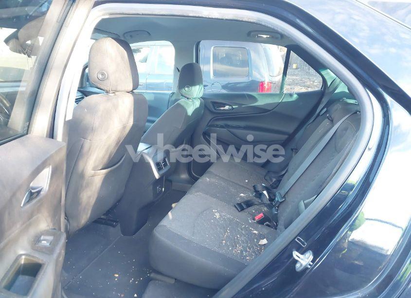 Photo 8 of 2021 Chevrolet Equinox AWD LT (VIN 3GNAXUEV5MS105716)