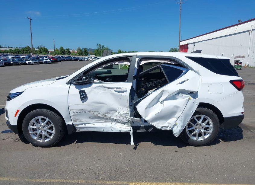 Photo 14 of 2022 Chevrolet Equinox AWD LT (VIN 3GNAXUEV5NL227195)