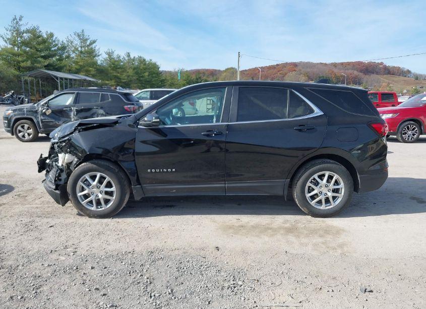 Photo 14 of 2022 Chevrolet Equinox AWD LT (VIN 3GNAXUEV5NL305622)