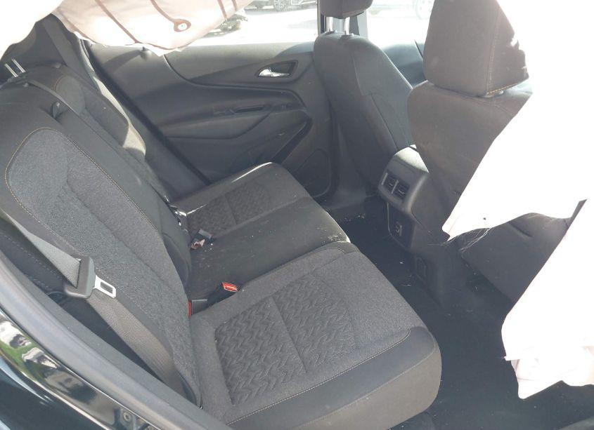 Photo 8 of 2022 Chevrolet Equinox AWD LT (VIN 3GNAXUEV5NL305622)