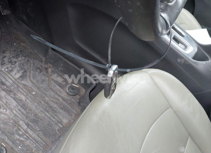 Photo 11 of 2022 Chevrolet Equinox AWD LT (VIN 3GNAXUEV5NL313316)