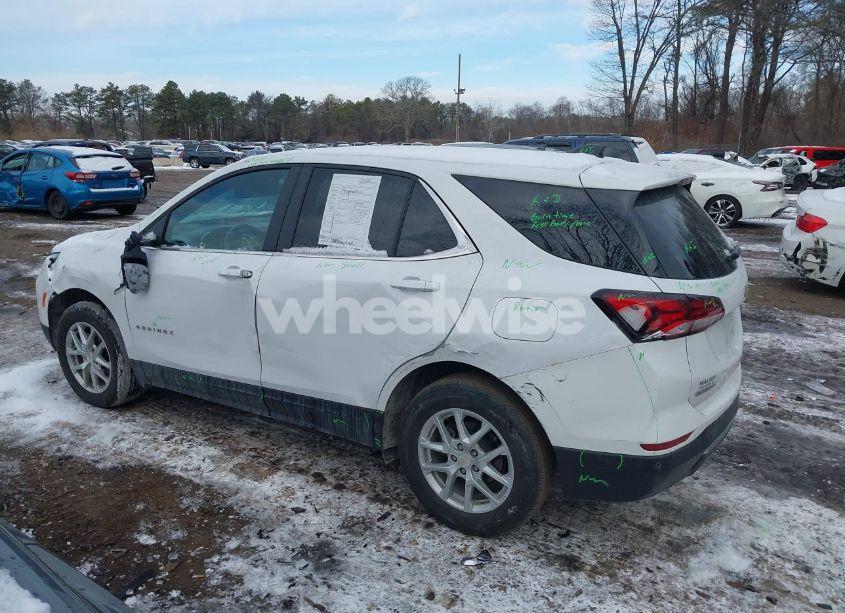 Photo 14 of 2022 Chevrolet Equinox AWD LT (VIN 3GNAXUEV5NL313316)