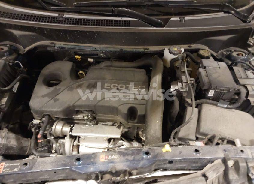 Photo 10 of 2022 Chevrolet Equinox AWD LT (VIN 3GNAXUEV5NS214744)