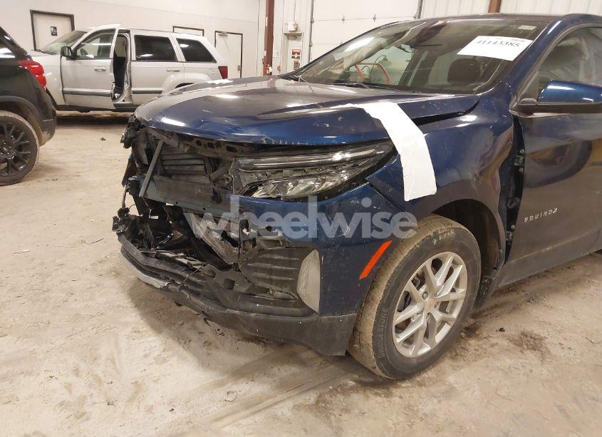 Photo 6 of 2022 Chevrolet Equinox AWD LT (VIN 3GNAXUEV5NS214744)