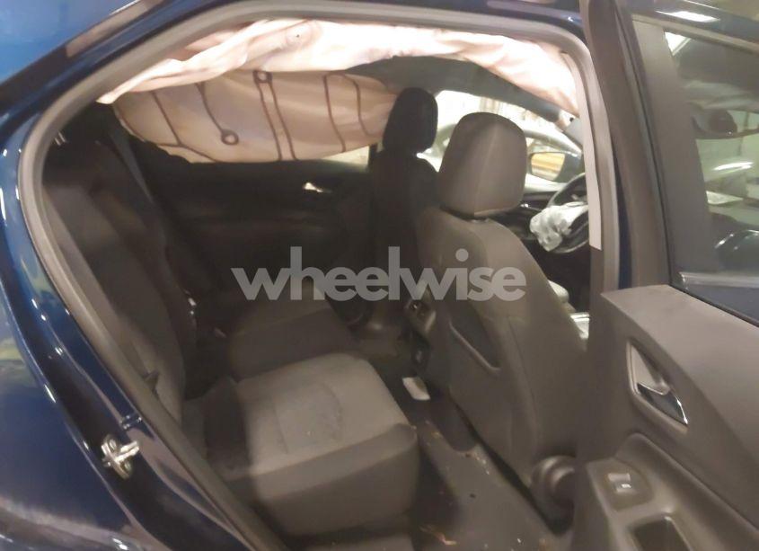 Photo 8 of 2022 Chevrolet Equinox AWD LT (VIN 3GNAXUEV5NS214744)