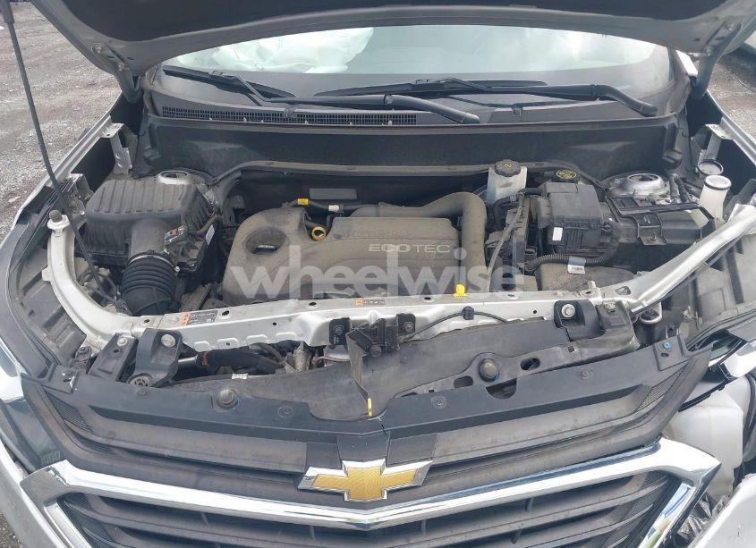 Photo 10 of 2019 Chevrolet Equinox LT (VIN 3GNAXUEV6KL131023)