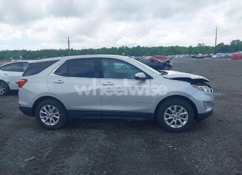 Photo 13 of 2019 Chevrolet Equinox LT (VIN 3GNAXUEV6KL131023)