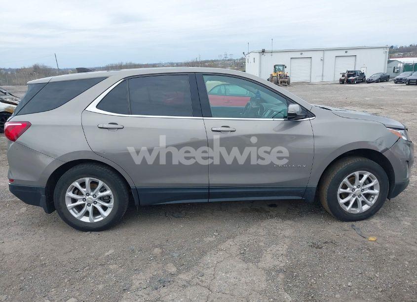 Photo 13 of 2019 Chevrolet Equinox LT (VIN 3GNAXUEV6KS562774)