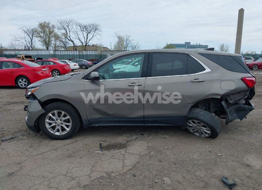 Photo 14 of 2019 Chevrolet Equinox LT (VIN 3GNAXUEV6KS562774)