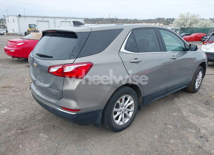 Photo 4 of 2019 Chevrolet Equinox LT (VIN 3GNAXUEV6KS562774)