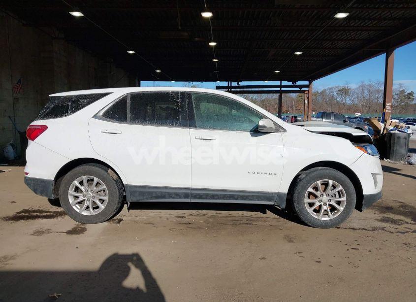 Photo 13 of 2019 Chevrolet Equinox LT (VIN 3GNAXUEV6KS616333)