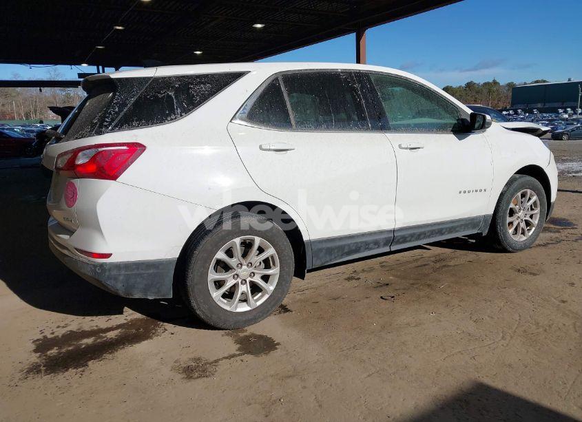 Photo 4 of 2019 Chevrolet Equinox LT (VIN 3GNAXUEV6KS616333)