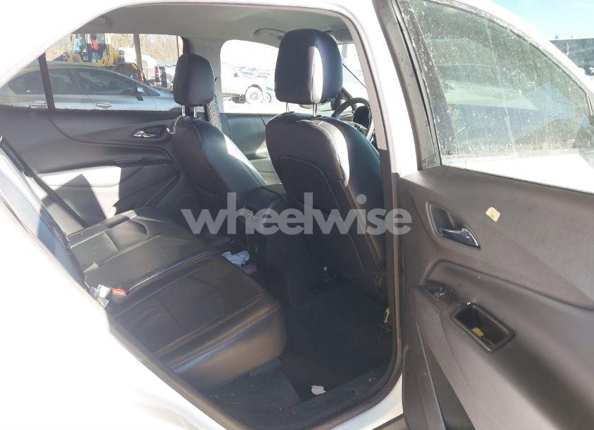 Photo 8 of 2019 Chevrolet Equinox LT (VIN 3GNAXUEV6KS616333)