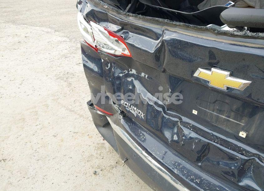 Photo 6 of 2020 Chevrolet Equinox AWD LT 1.5L TURBO (VIN 3GNAXUEV6LS692734)