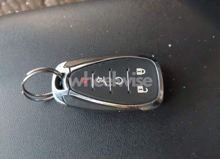 Photo 11 of 2021 Chevrolet Equinox AWD LT (VIN 3GNAXUEV6ML344685)