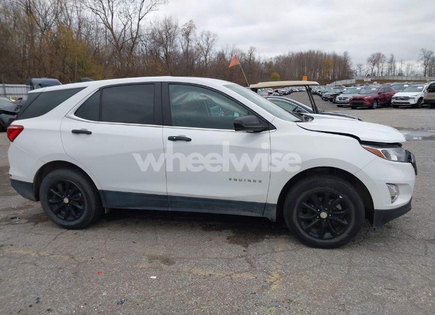 Photo 14 of 2021 Chevrolet Equinox AWD LT (VIN 3GNAXUEV6ML348333)