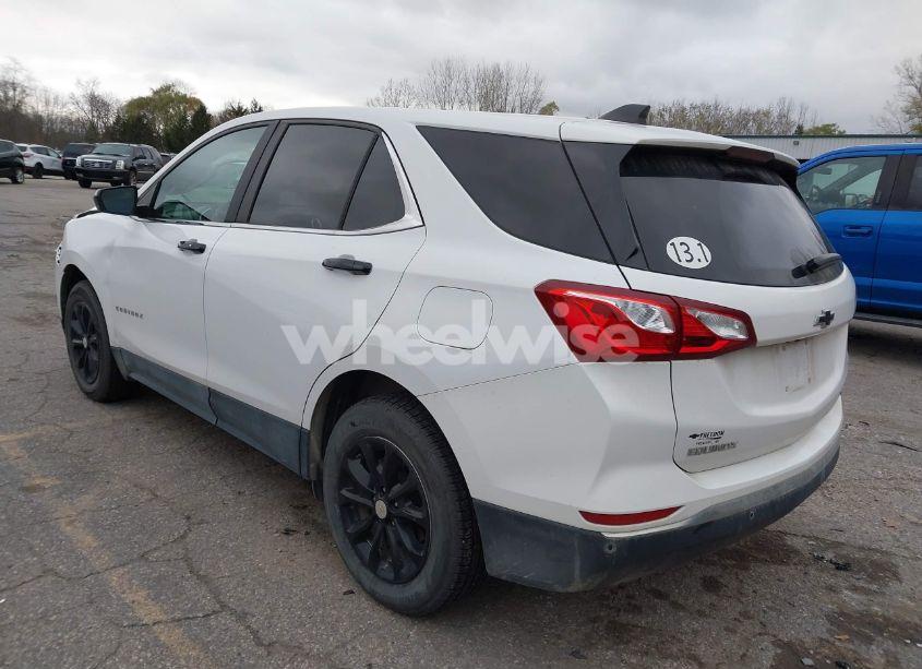 Photo 3 of 2021 Chevrolet Equinox AWD LT (VIN 3GNAXUEV6ML348333)