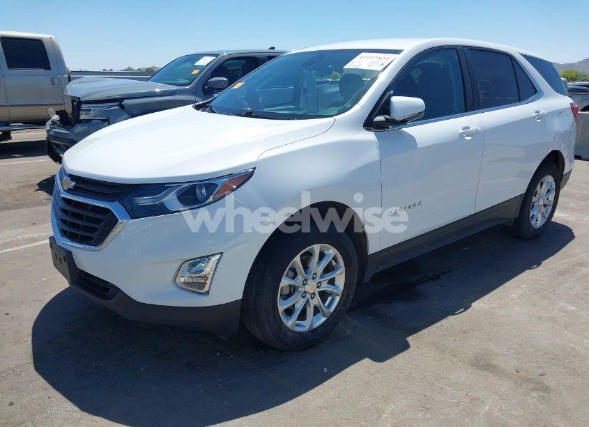 Photo 2 of 2021 Chevrolet Equinox AWD LT (VIN 3GNAXUEV6ML355881)