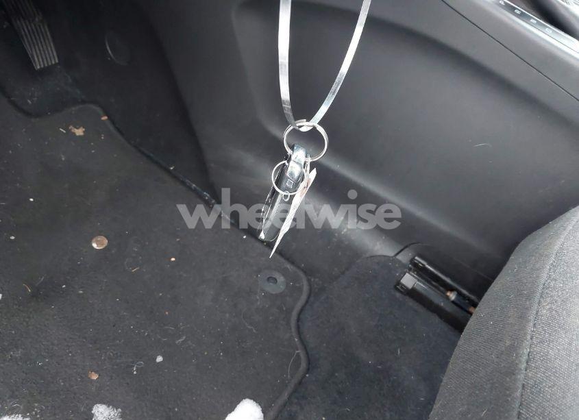 Photo 11 of 2021 Chevrolet Equinox AWD LT (VIN 3GNAXUEV6ML385575)