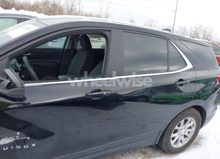 Photo 14 of 2021 Chevrolet Equinox AWD LT (VIN 3GNAXUEV6ML385575)