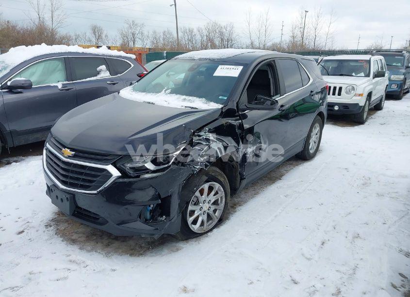 Photo 2 of 2021 Chevrolet Equinox AWD LT (VIN 3GNAXUEV6ML385575)
