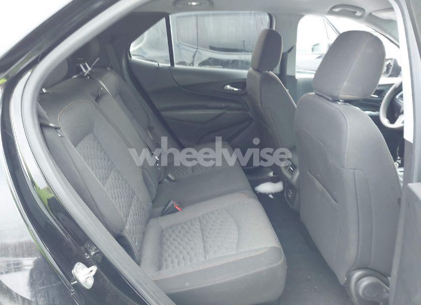 Photo 8 of 2021 Chevrolet Equinox AWD LT (VIN 3GNAXUEV6ML385575)