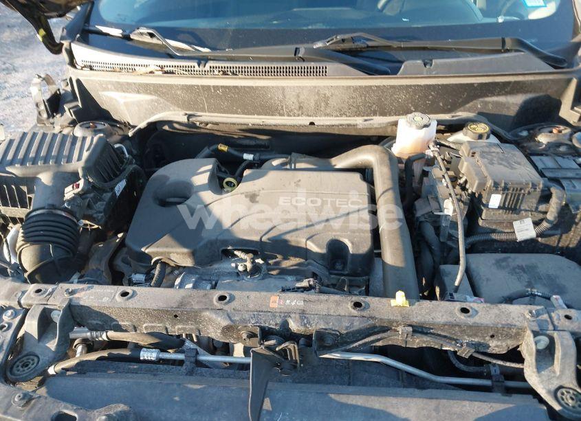 Photo 10 of 2021 Chevrolet Equinox AWD LT (VIN 3GNAXUEV6ML396527)