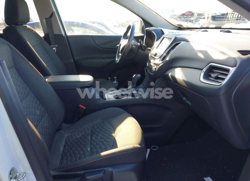 Photo 5 of 2021 Chevrolet Equinox AWD LT (VIN 3GNAXUEV6MS159154)