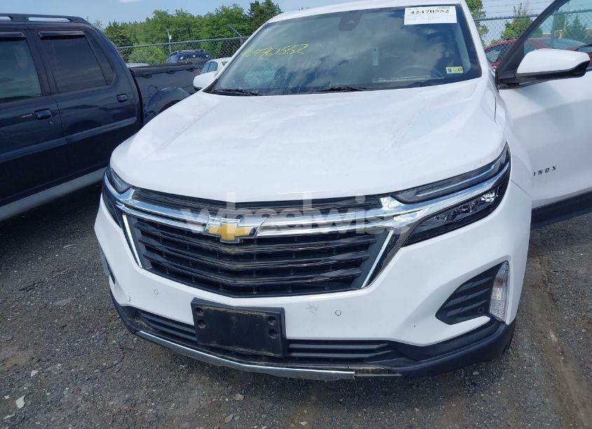 Photo 6 of 2022 Chevrolet Equinox AWD LT (VIN 3GNAXUEV6NL170778)