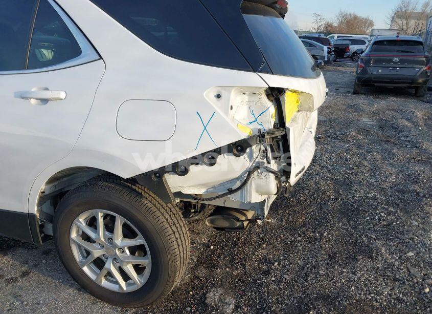 Photo 17 of 2022 Chevrolet Equinox AWD LT (VIN 3GNAXUEV6NL232146)