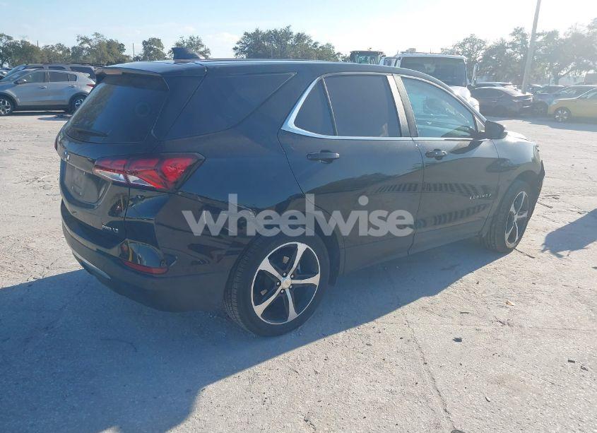 Photo 4 of 2022 Chevrolet Equinox AWD LT (VIN 3GNAXUEV6NL245897)