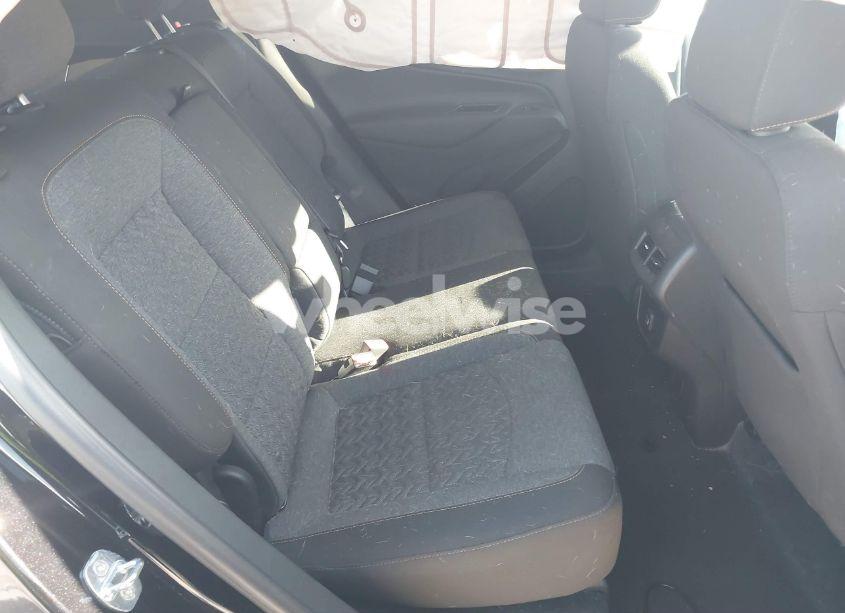 Photo 8 of 2022 Chevrolet Equinox AWD LT (VIN 3GNAXUEV6NL245897)