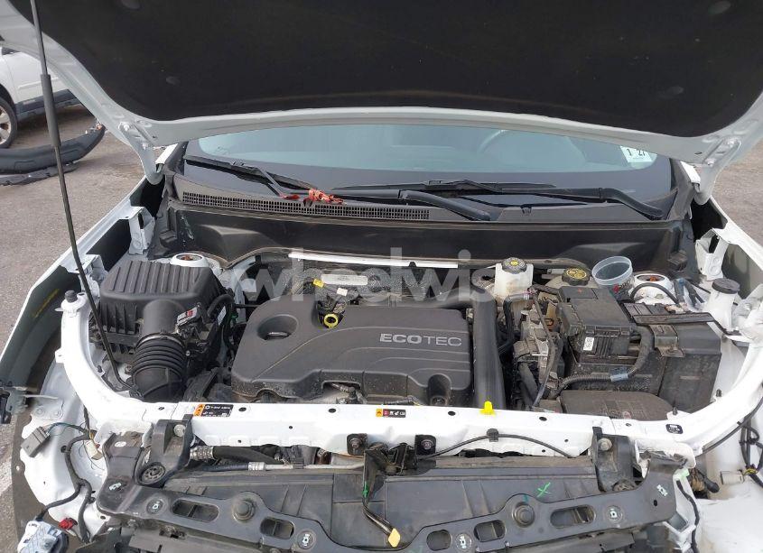 Photo 10 of 2022 Chevrolet Equinox AWD LT (VIN 3GNAXUEV6NL269567)