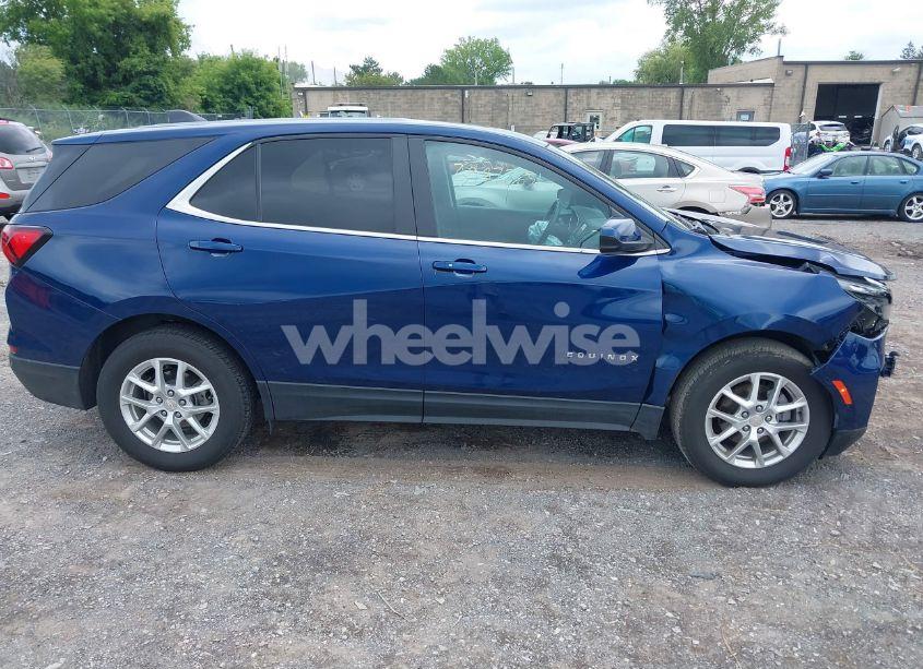 Photo 13 of 2022 Chevrolet Equinox AWD LT (VIN 3GNAXUEV6NL278169)