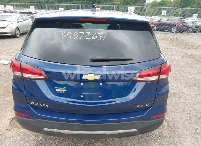 Photo 16 of 2022 Chevrolet Equinox AWD LT (VIN 3GNAXUEV6NL278169)