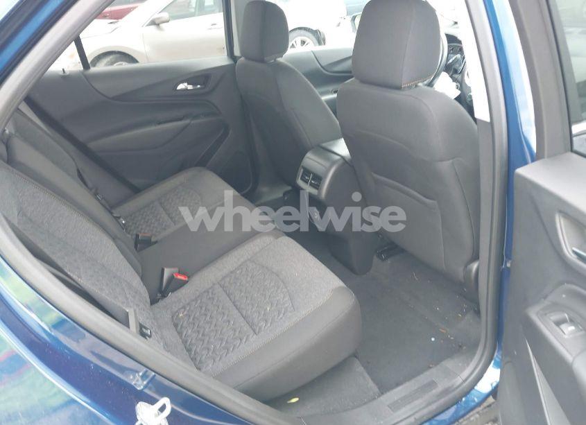 Photo 8 of 2022 Chevrolet Equinox AWD LT (VIN 3GNAXUEV6NL278169)