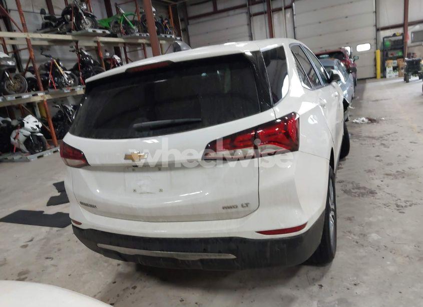 Photo 16 of 2022 Chevrolet Equinox AWD LT (VIN 3GNAXUEV6NL291410)