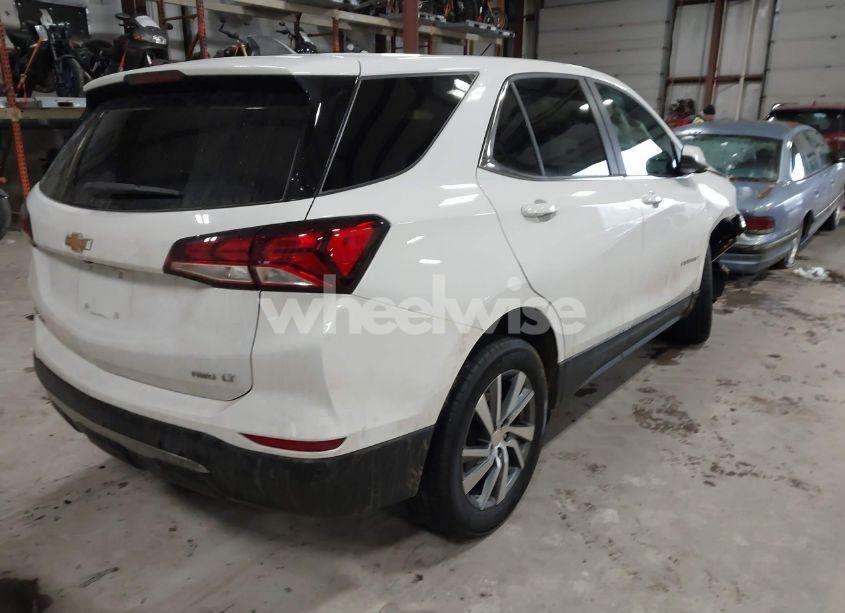 Photo 4 of 2022 Chevrolet Equinox AWD LT (VIN 3GNAXUEV6NL291410)