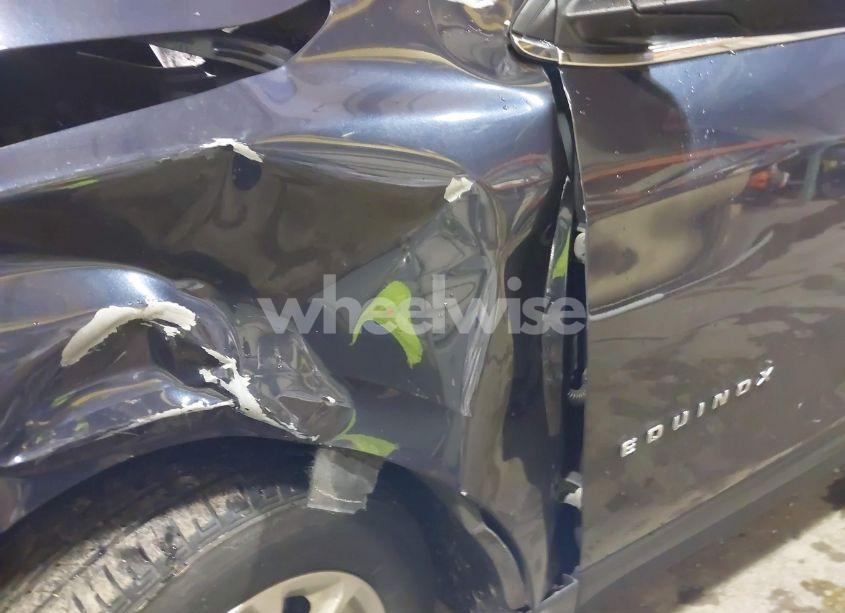 Photo 18 of 2019 Chevrolet Equinox LT (VIN 3GNAXUEV7KL196155)